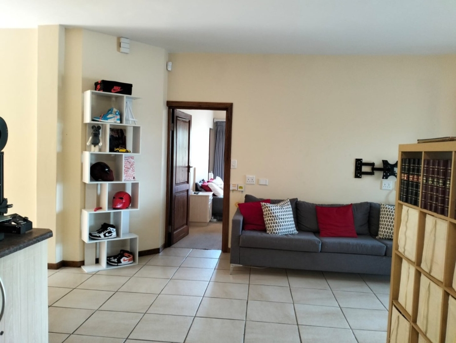 5 Bedroom Property for Sale in Glentana Western Cape